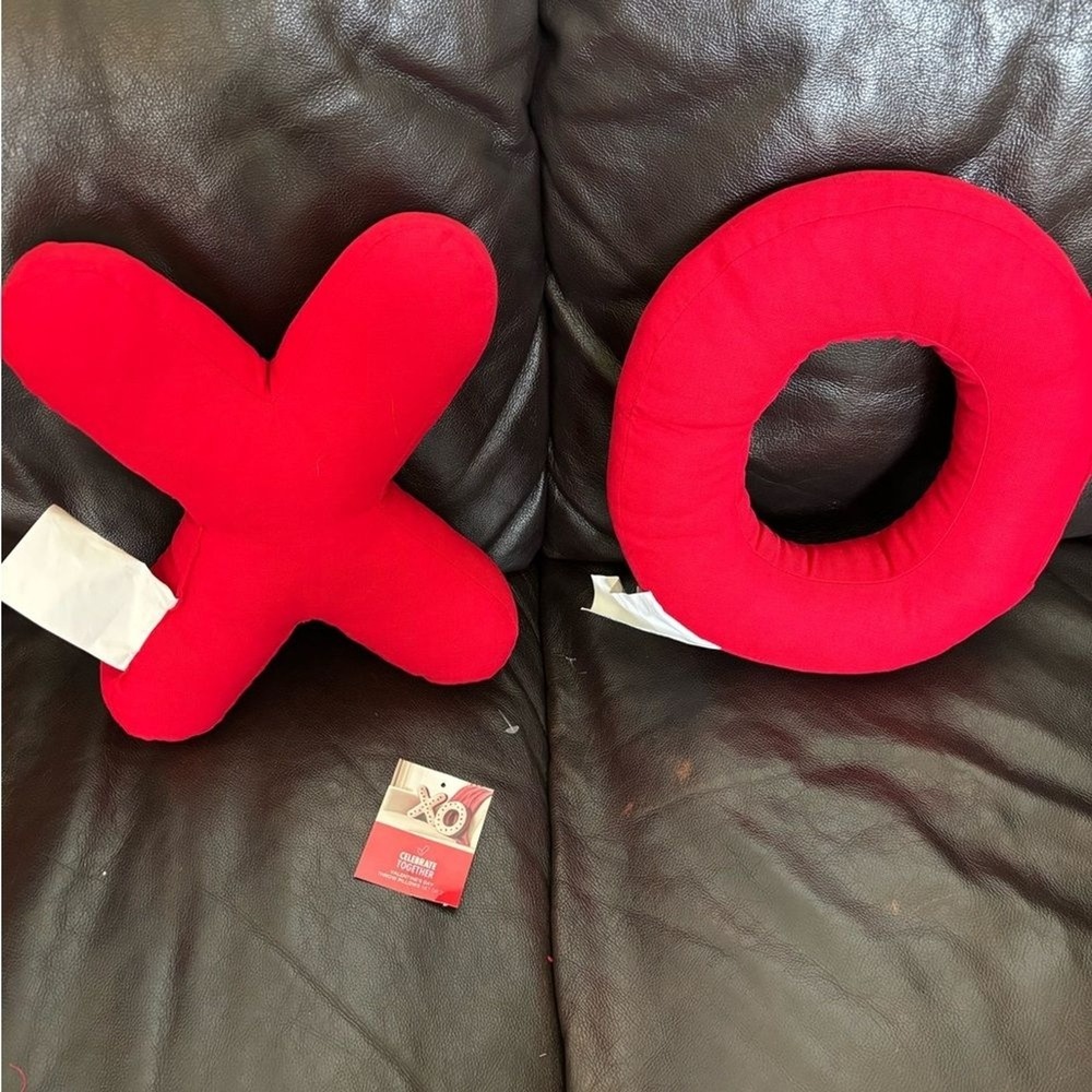 Celebrate Together Letter XO Heart Pillows in Red & Cream Valentines 12" - Picture 7 of 8